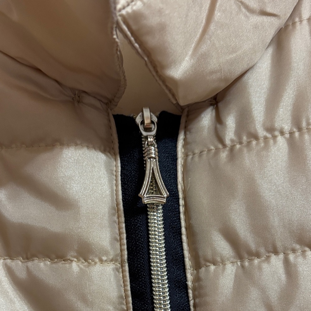 Hannah Beige Quilted Vest - Picture 9 of 12